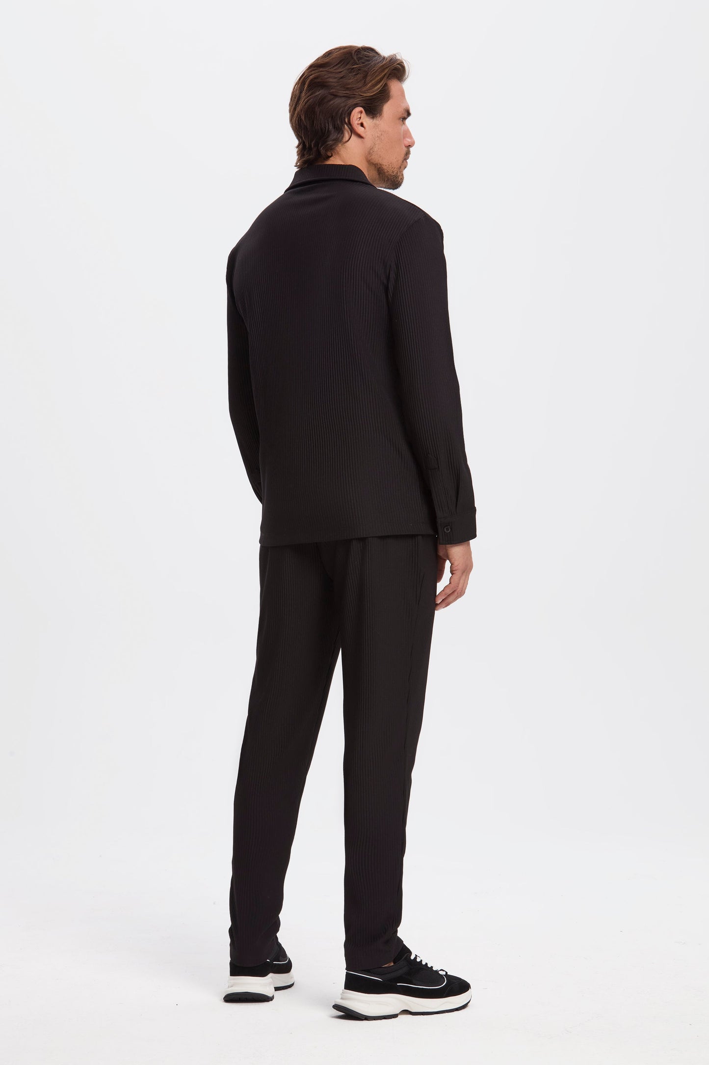 KOE | The Pleated Trousers