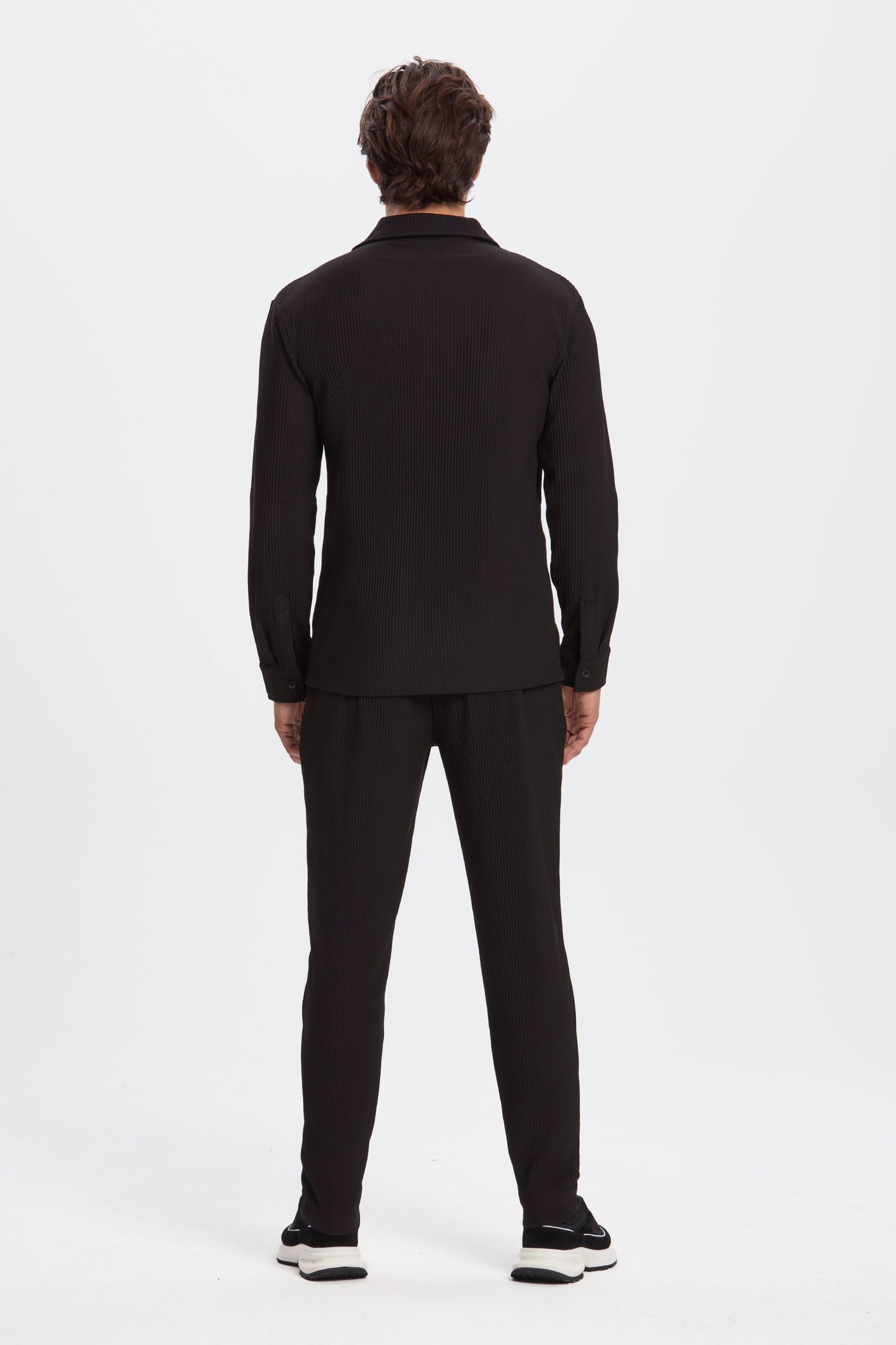 KOE | The Pleated Trousers