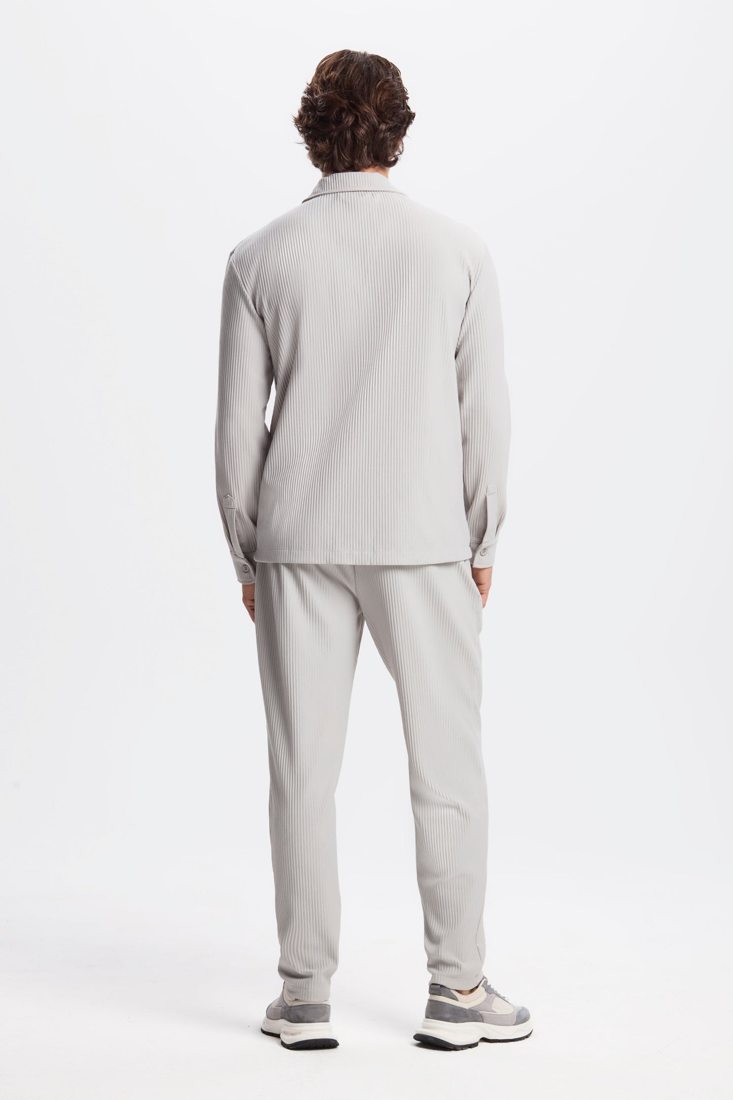 KOE | The Pleated Trousers