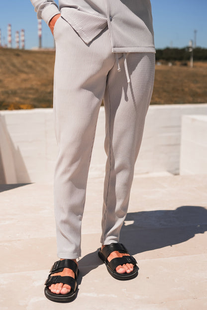 KOE | The Slim Pleated Trousers – Grey